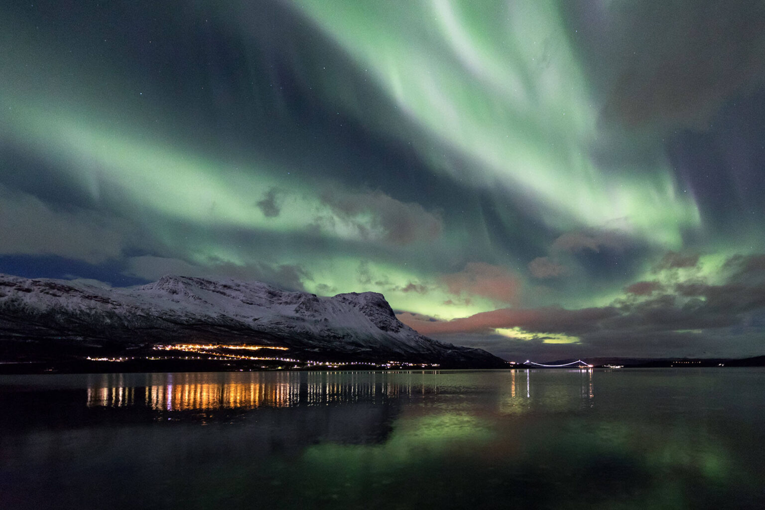 Abisko Aurora Chase - Lights Over Lapland AB