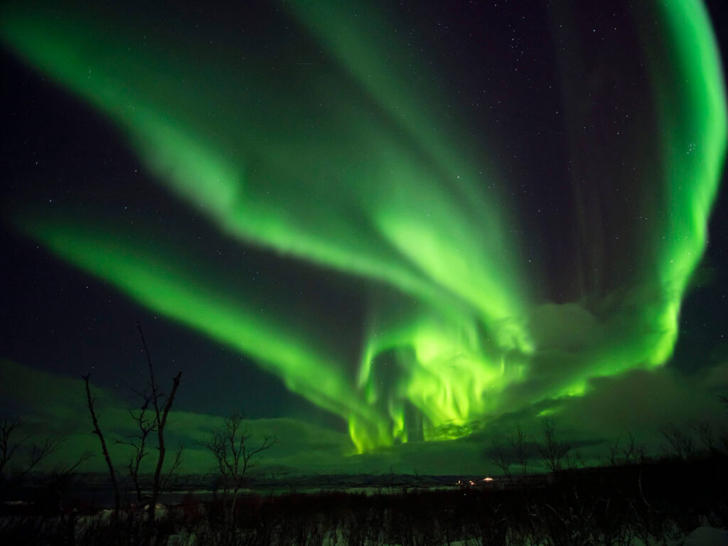 Aurora vacation - Abisko National Park, Virtual reality, Tour - Lights ...