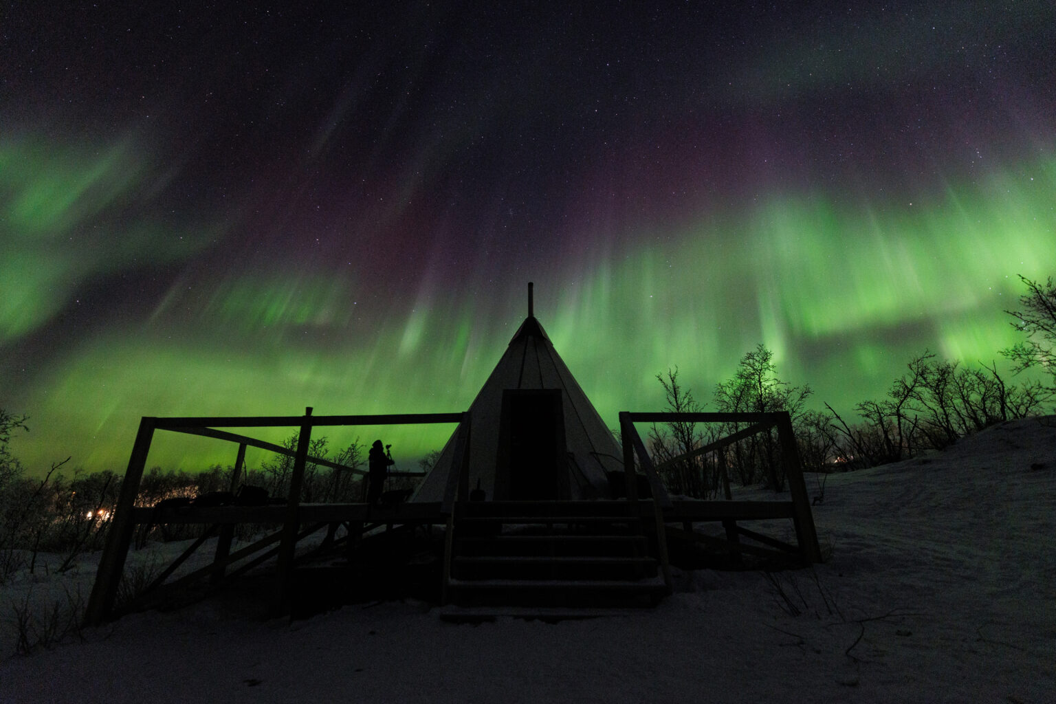Why You Should Book A Guided Tour To See The Northern Lights Lights why-you-should-book-a-guided-tour-to-see-the-northern-lights-lights